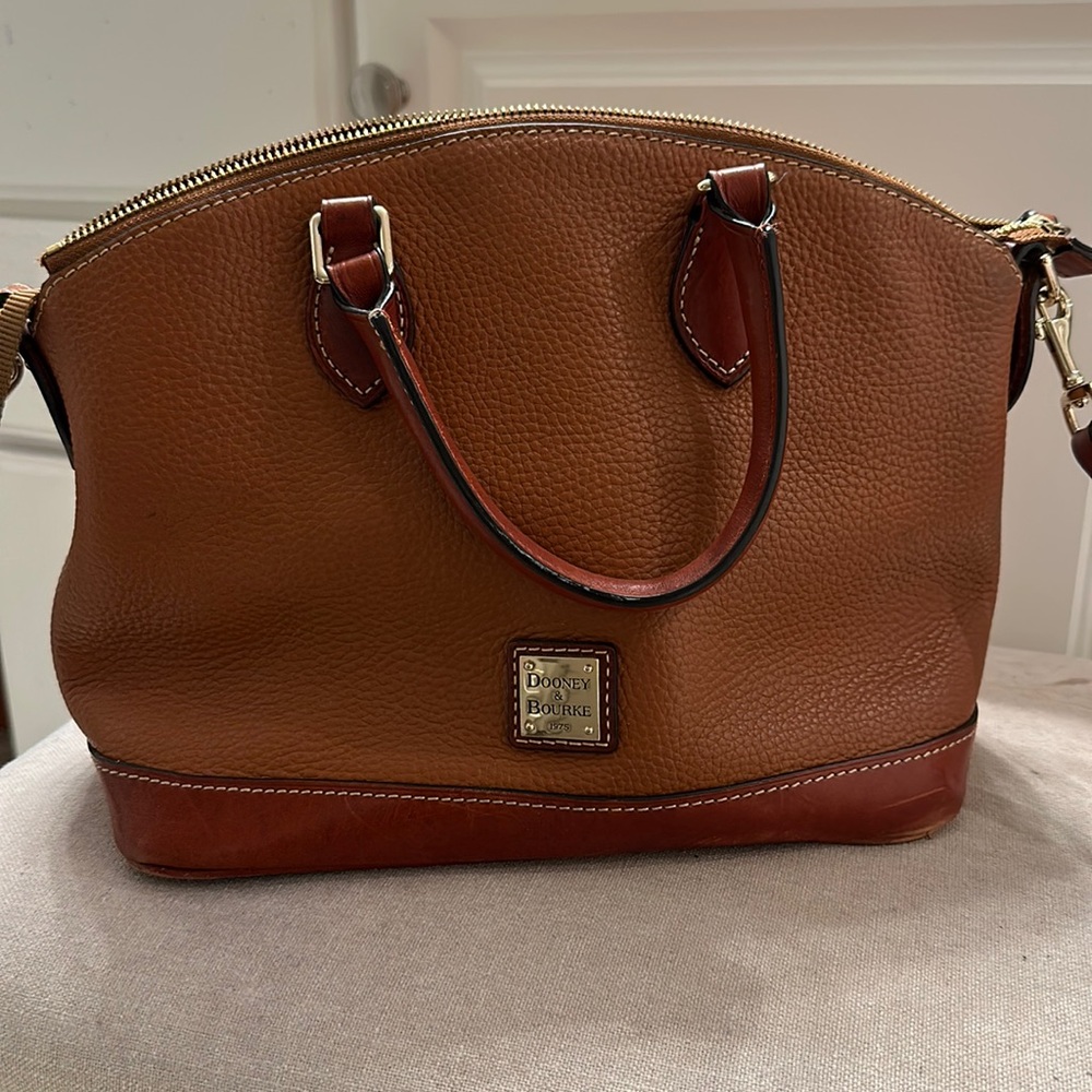 Dooney & Bourke cross body purse.